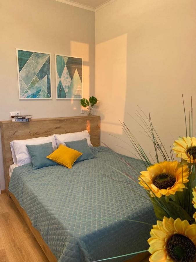 Beautiful Apartment With 3 Balconies In The Center Of Jerevan Exteriör bild